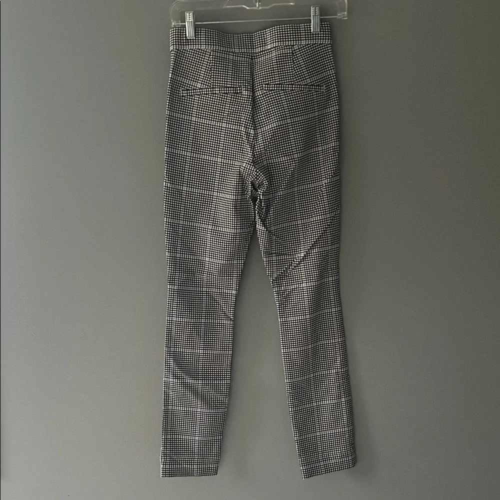 Hollister Black and White Checkered Straight Leg Pants